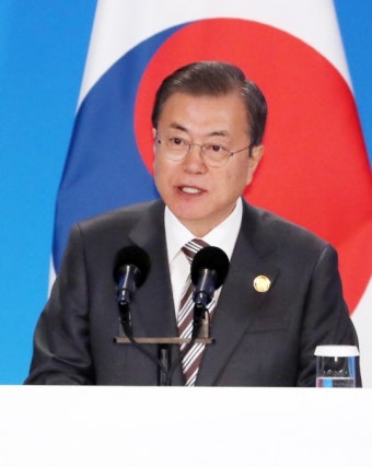 [전문] 문재인 대통령, '제8차 한일중 정상회의' 모두발언