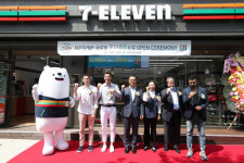 [포토] 세븐일레븐, 글로벌 71100 호점 푸드드림 방배점 오픈