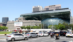 서울시청에서 확진자 발생··· 청사 폐쇄 및 방역