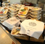 아워홈, 전국 800여 개 점포에 친환경 포장재 도입