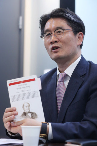 [새벽을 여는 사람들]권리 위에 잠들지 않는 자, 법무법인 금성의 오동운 변호사