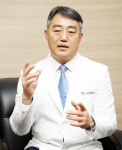 [인터뷰]이광원 강북힘찬병원장 마코 로봇 인공관절 교체에 큰 도움