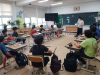 담양공공도서관.  읽고, 쓰고, 토론하며 생각 키우기