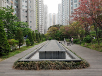 [아파트의 미학(美學)] <8>개봉푸르지오, 도심 속 작은 공원 사계절가든