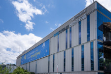 신한카드, 블루스퀘어 참신한글판 여름편 문구 공개