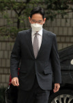 [포토] 프로포폴 불법 투약 혐의 이재용 삼성전자 부회장 법원 출석