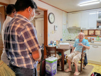 부산 구서1동 방위협, 6.25참전용사 위문품 전달