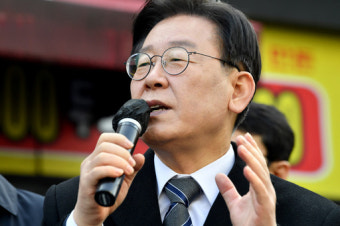 李, 검찰 소환 디데이에도 '작심 발언'...