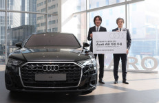 아우디 유카로오토모빌, 울산현대축구단과 3년 연속 스폰서십…홍명보 감독에 A8 전달