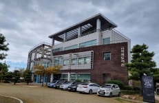 포항시, 바다 옆 도서관에서 힐링하세요