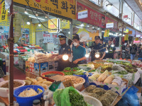 고양경찰서, 추석 맞아 원당시장 집중도보순찰 실시