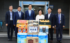 한훈 농식품 차관, 세종 영명보육원에 위문금품 전달