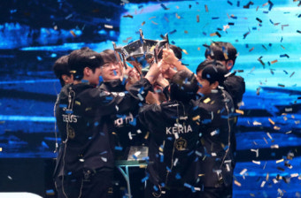 T1 롤드컵 결승전 축하...사상최초 4회우승