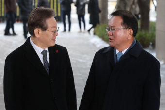 이재명-김부겸 오찬 회동… 金 