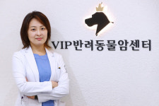 [속깊은 人터뷰]국내 유일 수의 종양학 전문의, 임윤지 VIP반려동물암치료센터 원장