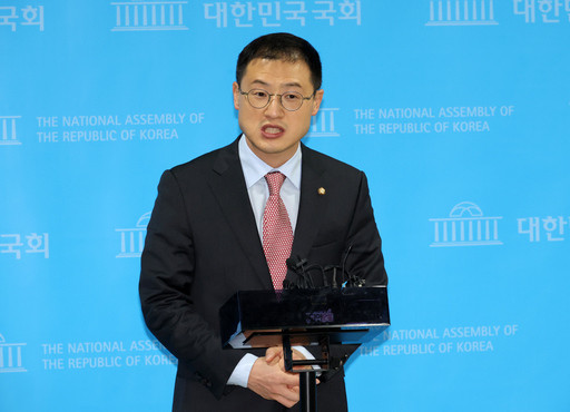 국민의힘 김상욱 의원, 쌍특검법 찬성에도 탈당 논란 확산