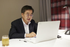 경기도 김동연 지사, 출장 중 설 연휴 응급의료·재난대비 긴급회의 개최