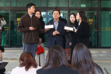 [포토] 尹 변호인단, '구속 취소 결정 논란' 기자회견