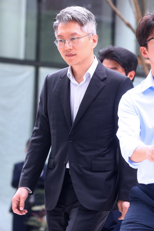 집사게이트 의혹 조명 위해 IMS모빌리티 조모 대표와 사모펀드 운용사 대표 동시 소환