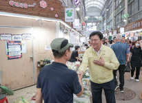 시흥시 임병택 시장, 삼미시장 방문 소통 행보