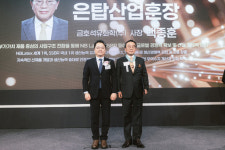 [CEO와칭] 백종훈 금호석유화학 대표, 위기 속 ‘선택과 집중’으로 길 찾다