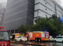 인천 석남동 쿠팡 물류센터 대형 화재… 소방당국, '대응 2단계' 발령 후 총력 진화