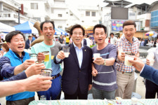 문경시 "불금만 같아라”…‘중앙시장 회식데이’ 인기