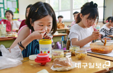 대구경북 206곳 급식중단..도시락이나 빵으로 대체