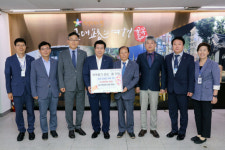 북성신협, 지역 내 경로당 등에 김치냉장고 전달
