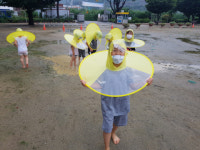 경산 대동초병설유치원 운동장 진흙체험 흥미 진진