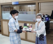 대구 동구 신암3동 은천교회, 저소득층 어르신 위한 식품 후원