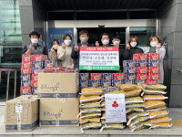 드림식자재마트 창신점, 이웃돕기 후원물품 영천시 동부동에 기탁
