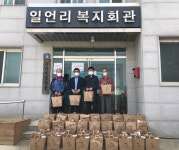 경산시노인종합복지관, 자인면 경로당에 식료품 꾸러미 전달 