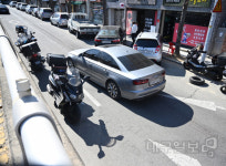 대구 구암교에 불법주차된 차량들...