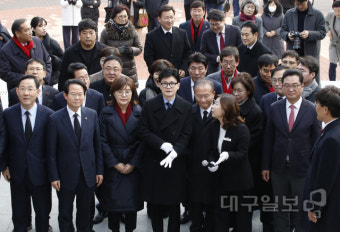 대구 신암선열공원 찾은 한동훈 비대위원장