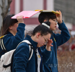 꽃샘추위에 비까지...변덕스러운 ‘봄’