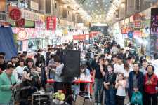 구미시 달달한 낭만 야시장, 개장 한 달만에 방문객 15만 명 다녀가…새마을 중앙시장 활성화에 한 몫