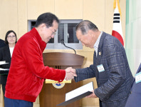 대구시 노인복지대상에 모범경로당 김기한 회장, 달성군북부노인복지관 정나영 부장