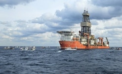 홍게잡이 피해…포항 어민들 대왕고래 시추 반대 해상 시위