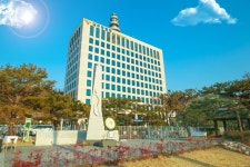 대구경찰청, 환경공무직 채용 비리 의혹 배광식 북구청장 집무실 압수수색