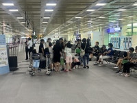 피서객들로 북적이는 대구공항, 코로나19 악몽 떨쳐냈다
