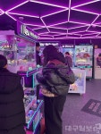 뽑기에 빠진 MZ세대…대구 동성로에 랜덤·인형뽑기점 우후죽순