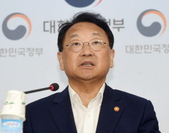유일호 부총리 