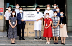 신신제약, 김천 노인종합복지관에 파스·밴드 후원