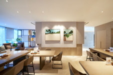 안다즈 서울, 해요·김시종 작가 작품 전시