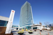 건보공단, 의료·요양·돌봄 통합지원 정책토론회 진행