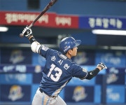 [브리핑+] 손시헌, 개인 첫 만루포-한경기 최다 6타점 '폭발'