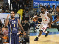 [KBL 기록실] 화이트 3점슛 대잔치, 헤인즈는 잊어다오