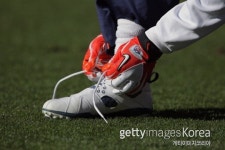 [박승현의 NFL+] NFL 스타들, 신발에 세상을 향한 메시지 담는다