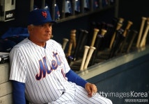 콜린스 감독, NYM 지휘봉 놓는다…프런트로 